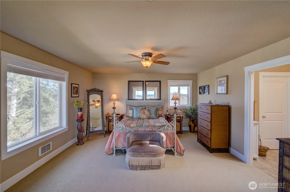 34404 J PLACE Ocean Park, WA 98640