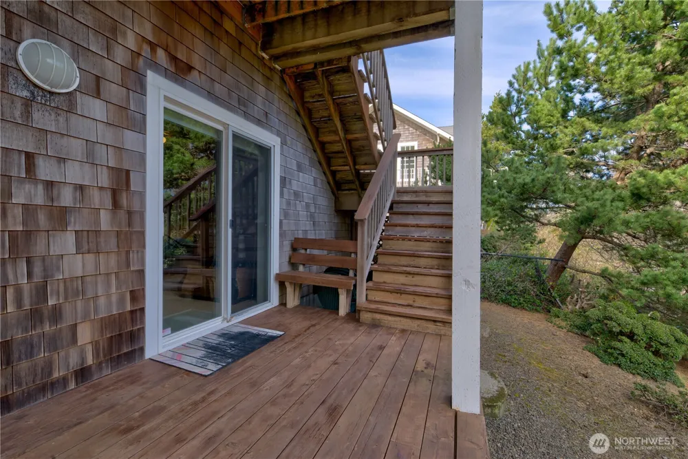 34404 J PLACE Ocean Park, WA 98640