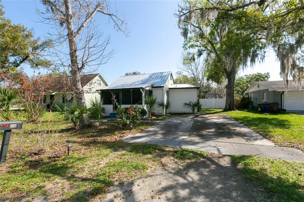 807 TENNESSEE AVENUE St Cloud, FL 34769