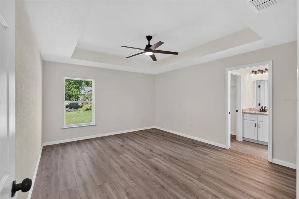 6 BAY PASS TERRACE Ocklawaha, FL 32179