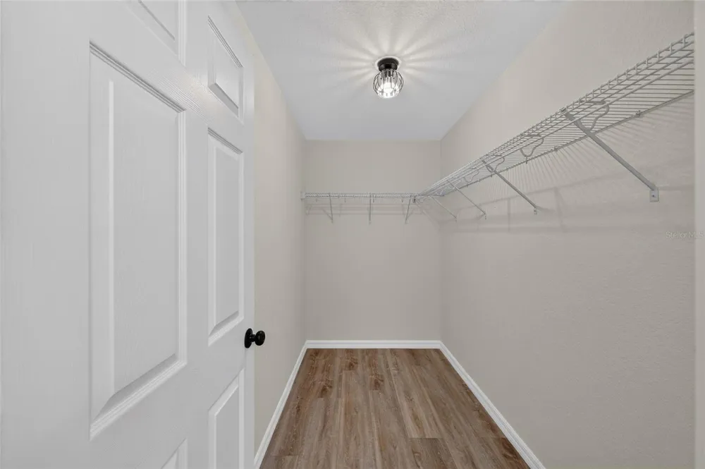 6 BAY PASS TERRACE Ocklawaha, FL 32179