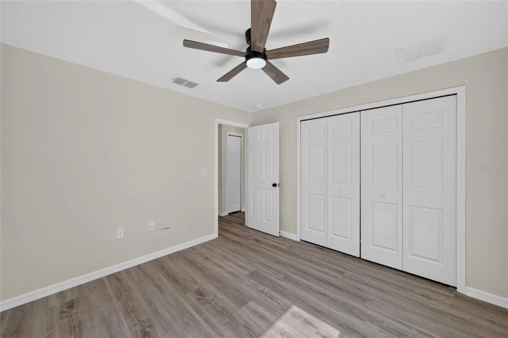 6 BAY PASS TERRACE Ocklawaha, FL 32179