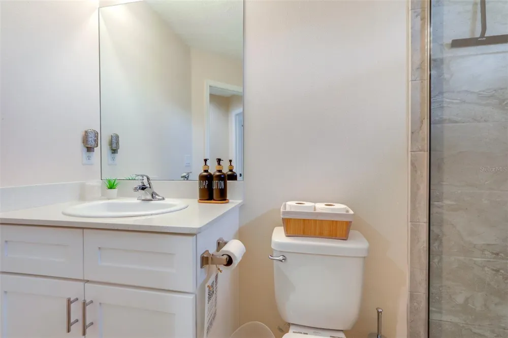 2441 6TH AVENUE DRIVE E Bradenton, FL 34208
