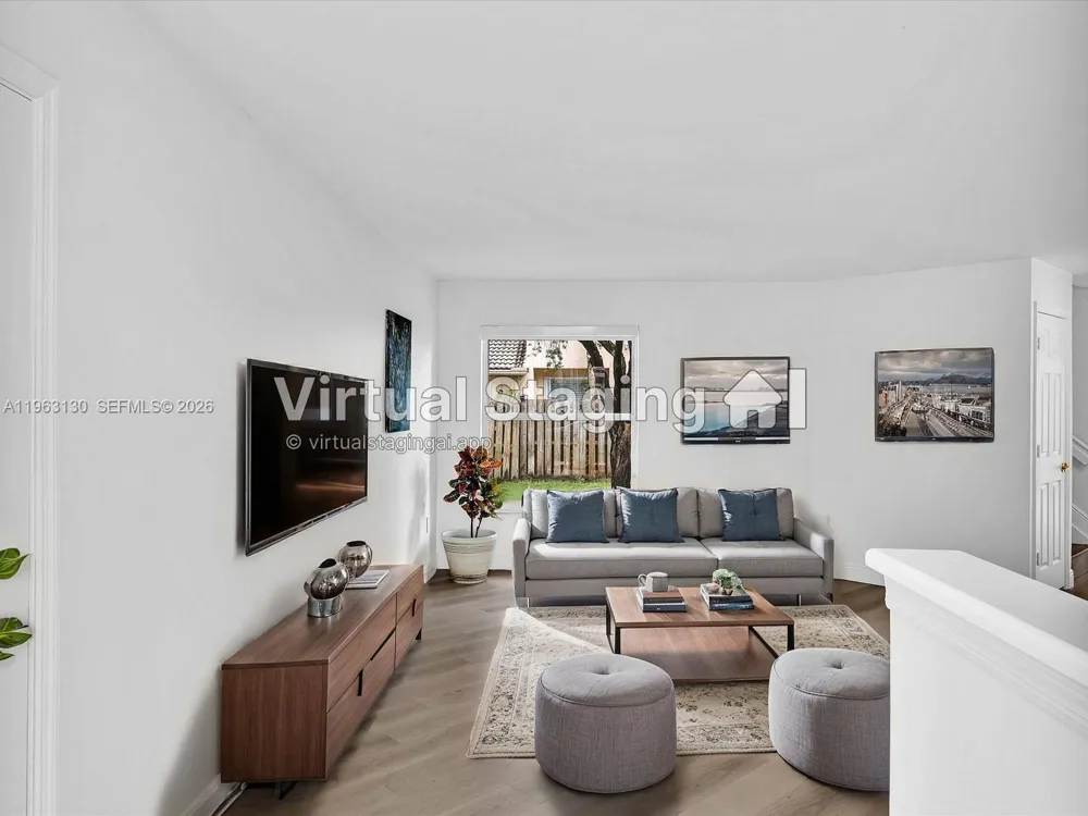 2237 NW 171st Ter Pembroke Pines, FL 33028