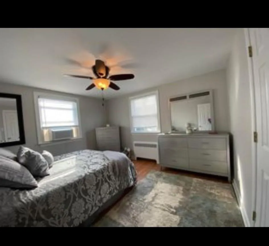 212 N Wilson Ave Margate, NJ 08402