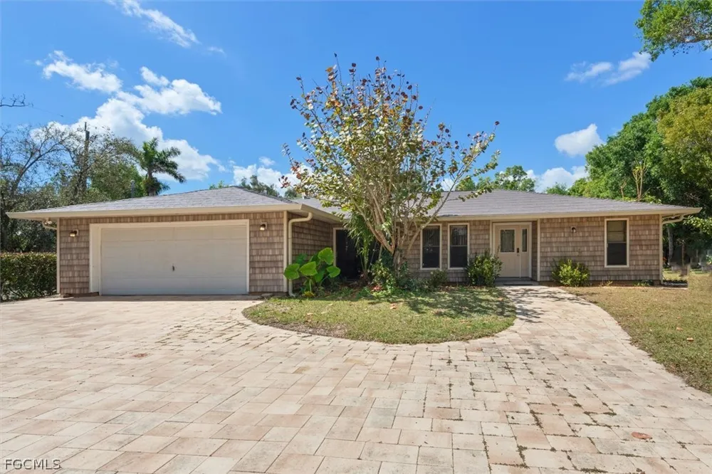 Shamrock Drive Fort Myers, FL 33912
