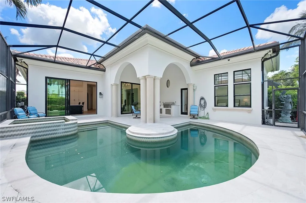 Medallist Lane Naples, FL 34109