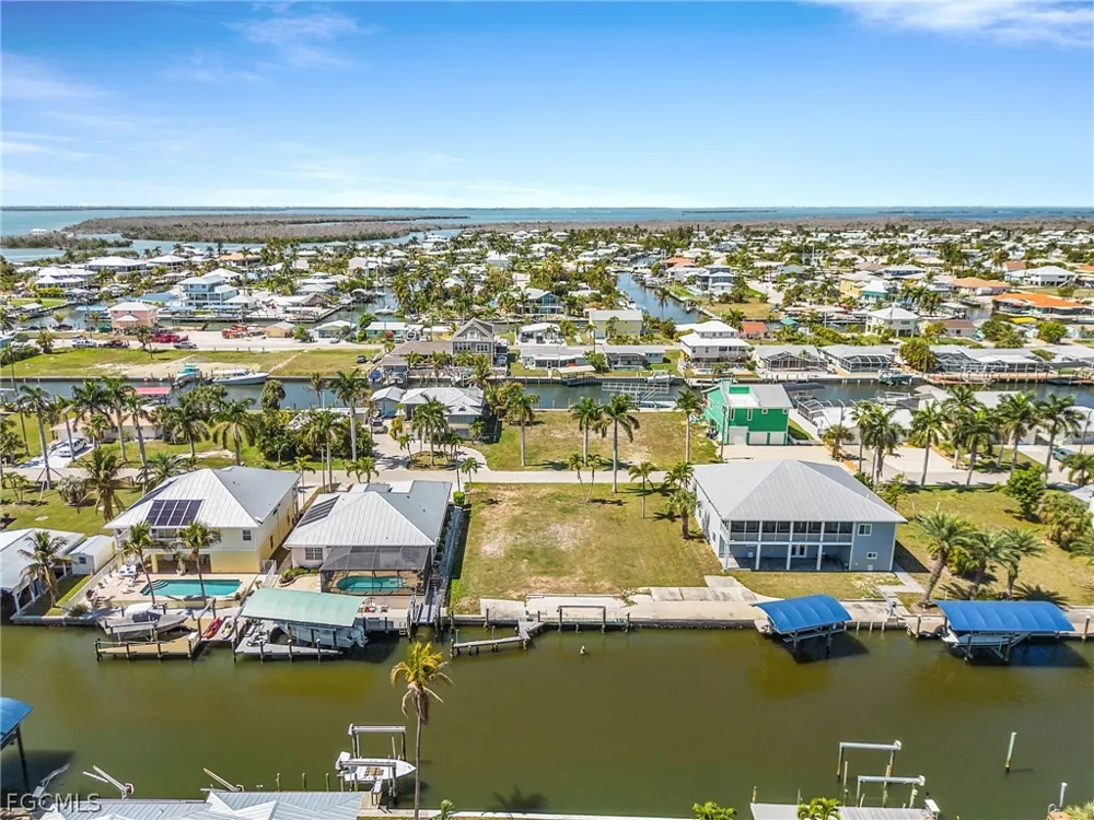 Date Street St James City, FL 33956