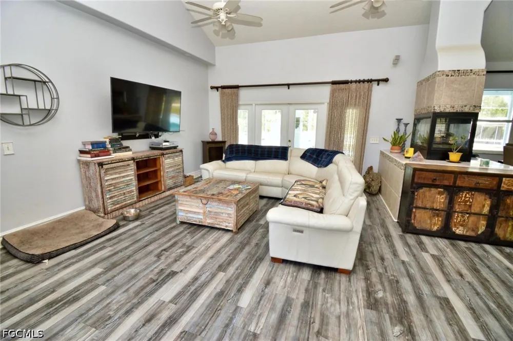 Red Barn Ormond Beach, FL 34174