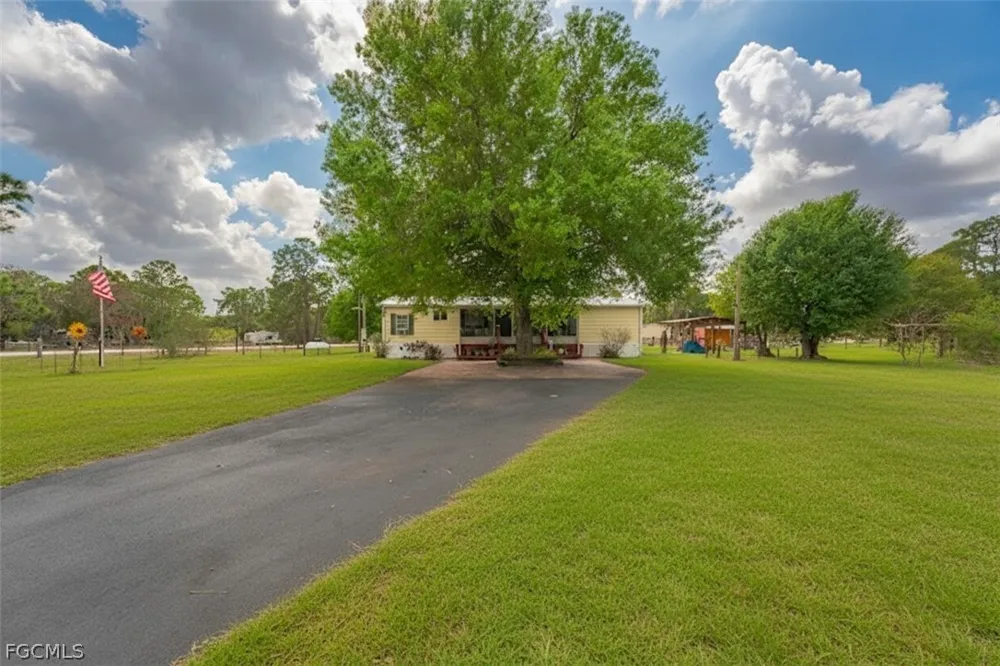 Tampa Avenue Clewiston, FL 33440