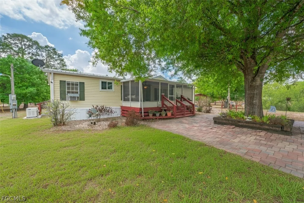 Tampa Avenue Clewiston, FL 33440