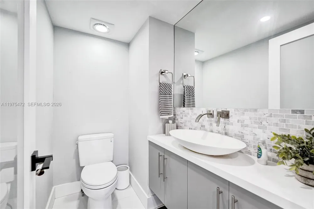 1201 S Ocean Dr #1001S Hollywood, FL 33019