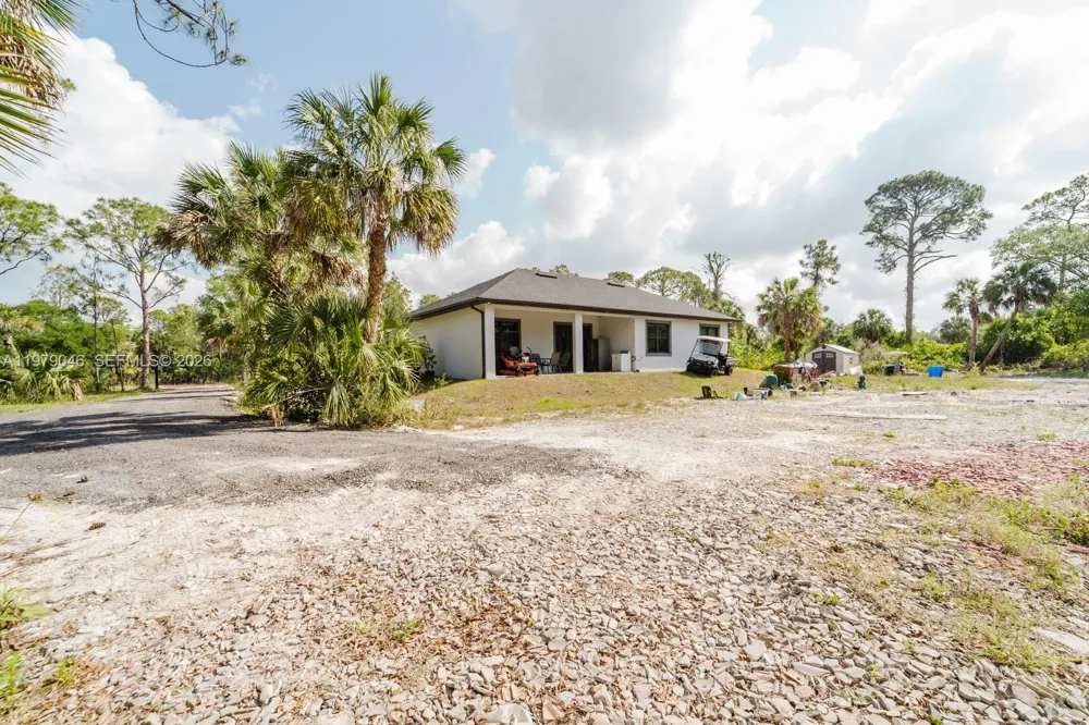 398 35th Ave NW Naples, FL 34120