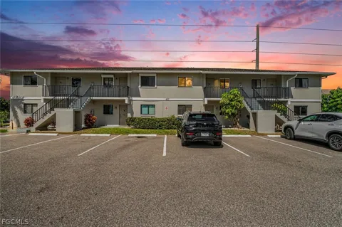 Cape Coral Parkway W #203 (207)
