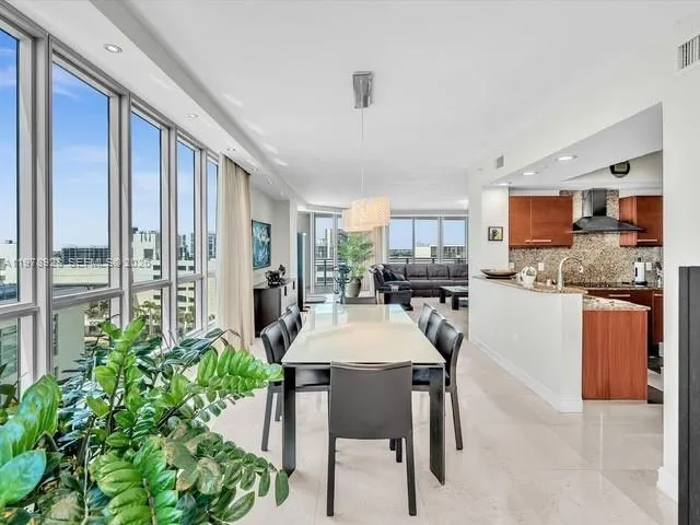 3535 S OCEAN DR #905 Hollywood, FL 33019
