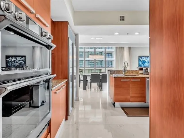 3535 S OCEAN DR #905 Hollywood, FL 33019