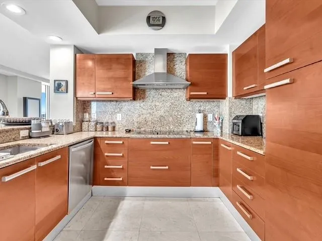 3535 S OCEAN DR #905 Hollywood, FL 33019