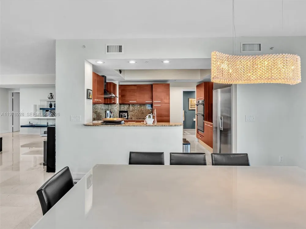 3535 S OCEAN DR #905 Hollywood, FL 33019
