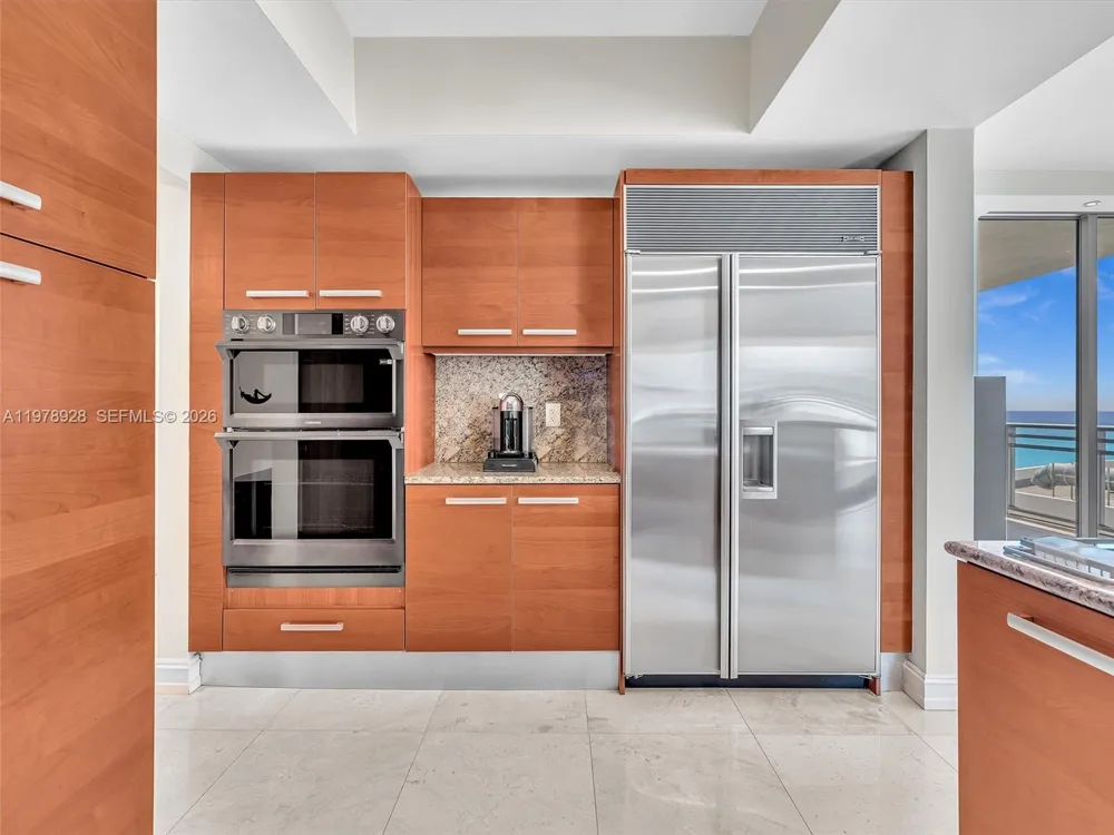 3535 S OCEAN DR #905 Hollywood, FL 33019