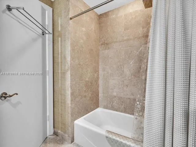 3535 S OCEAN DR #905 Hollywood, FL 33019