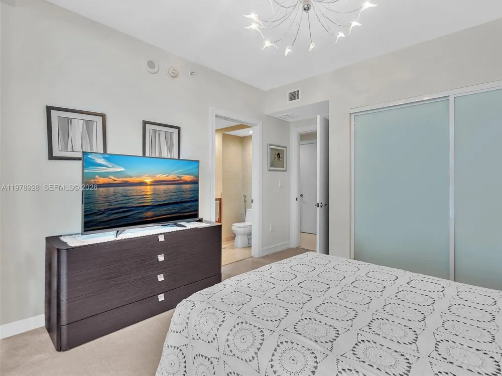 3535 S OCEAN DR #905 Hollywood, FL 33019