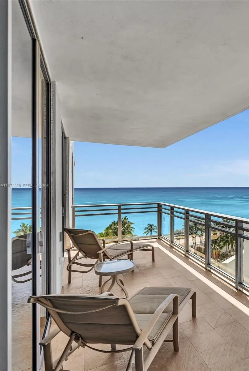 3535 S OCEAN DR #905 Hollywood, FL 33019