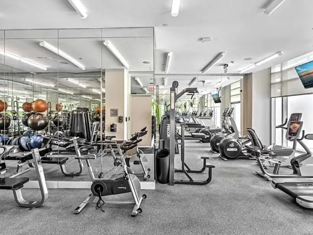 3535 S OCEAN DR #905 Hollywood, FL 33019