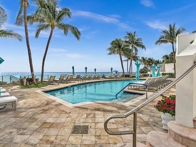 3535 S OCEAN DR #905 Hollywood, FL 33019