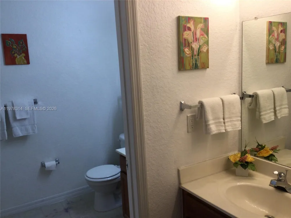 4601 Yellowgold Rd W #B8-104 Kissimmee, FL 34746