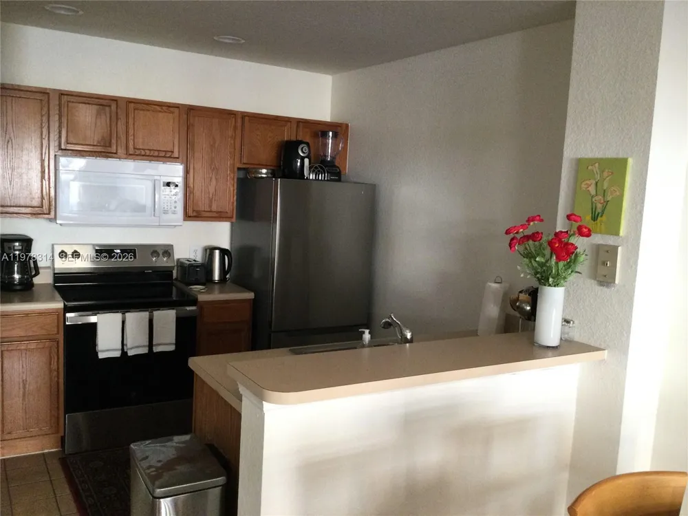 4601 Yellowgold Rd W #B8-104 Kissimmee, FL 34746