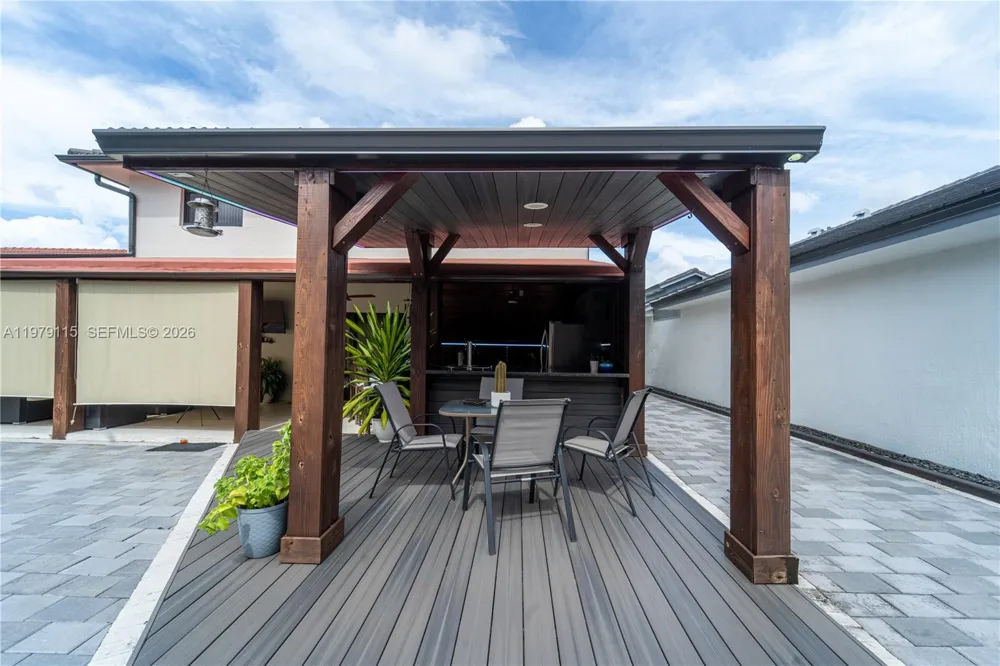 14172 NW 87th Ct Miami Lakes, FL 33018