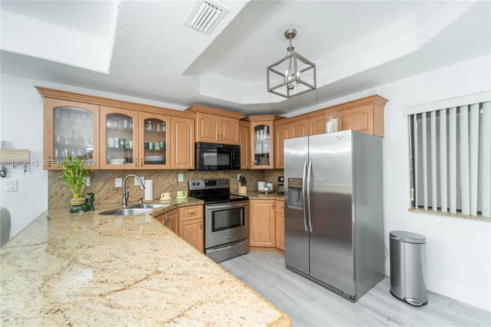 14172 NW 87th Ct Miami Lakes, FL 33018