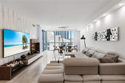 3101 S Ocean Dr #1504