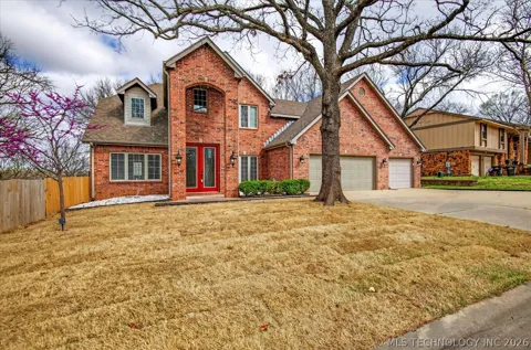 618 Kenwood Drive