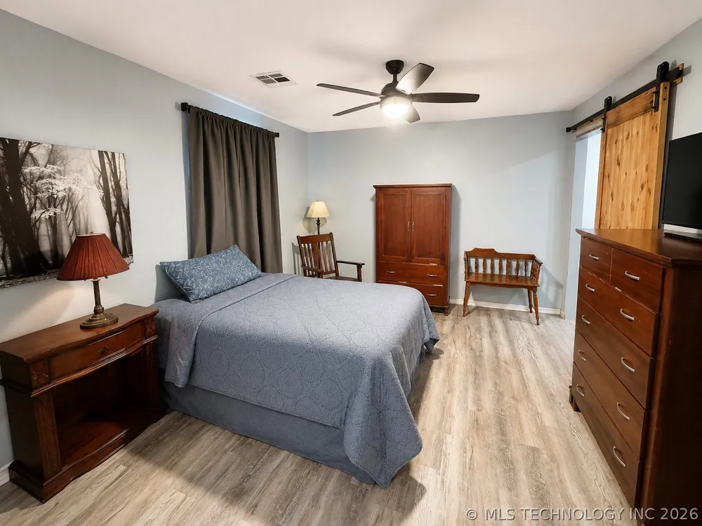 148 Big Buck Lone Grove, OK 73443