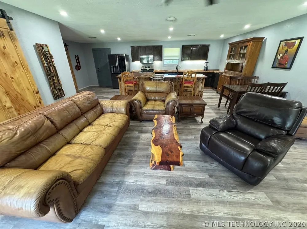 148 Big Buck Lone Grove, OK 73443