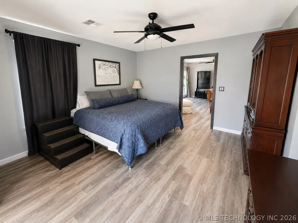 148 Big Buck Lone Grove, OK 73443