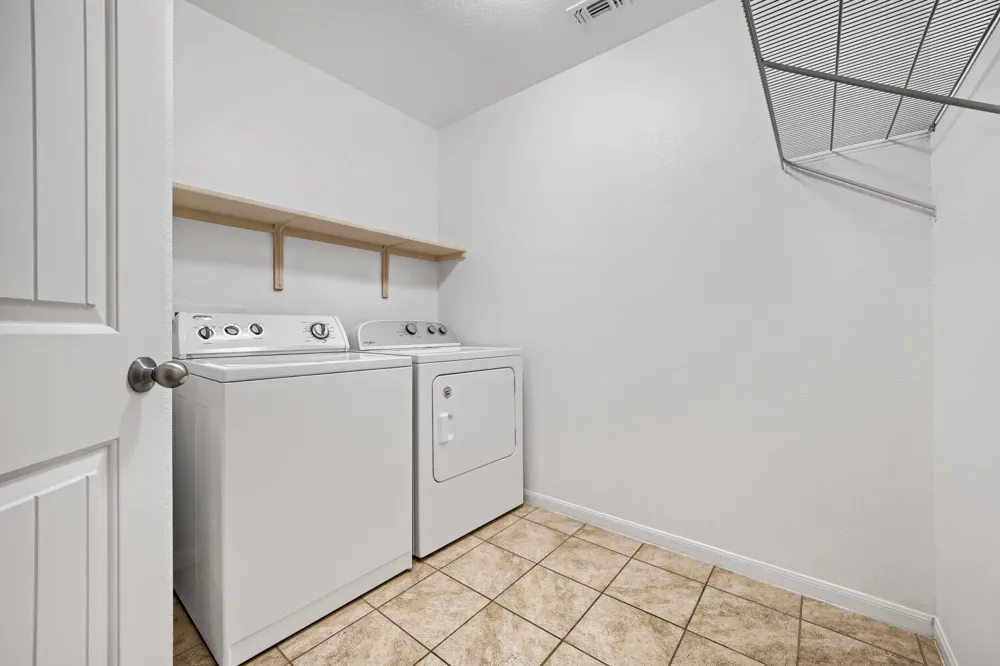 100 Liard River Road Hutto, TX 78634