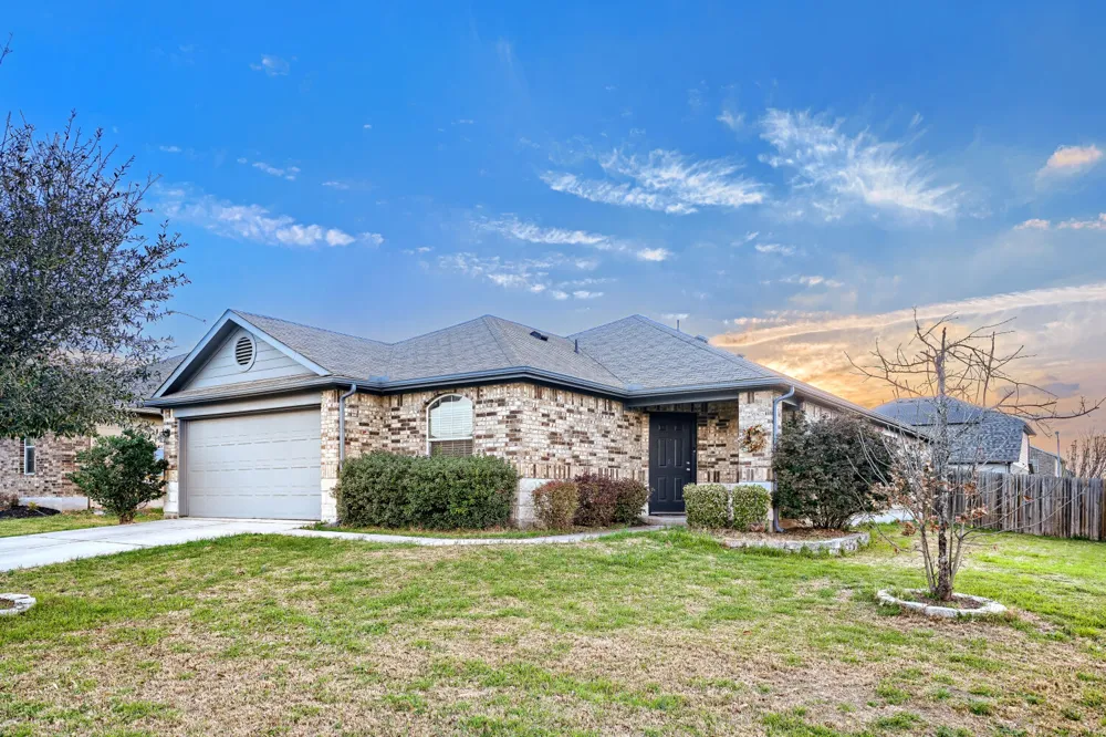 100 Liard River Road Hutto, TX 78634