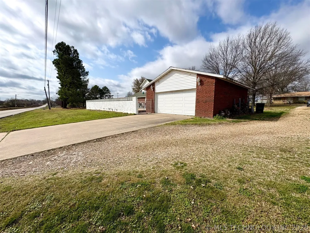 151 S 2nd Street Porter, OK 74454