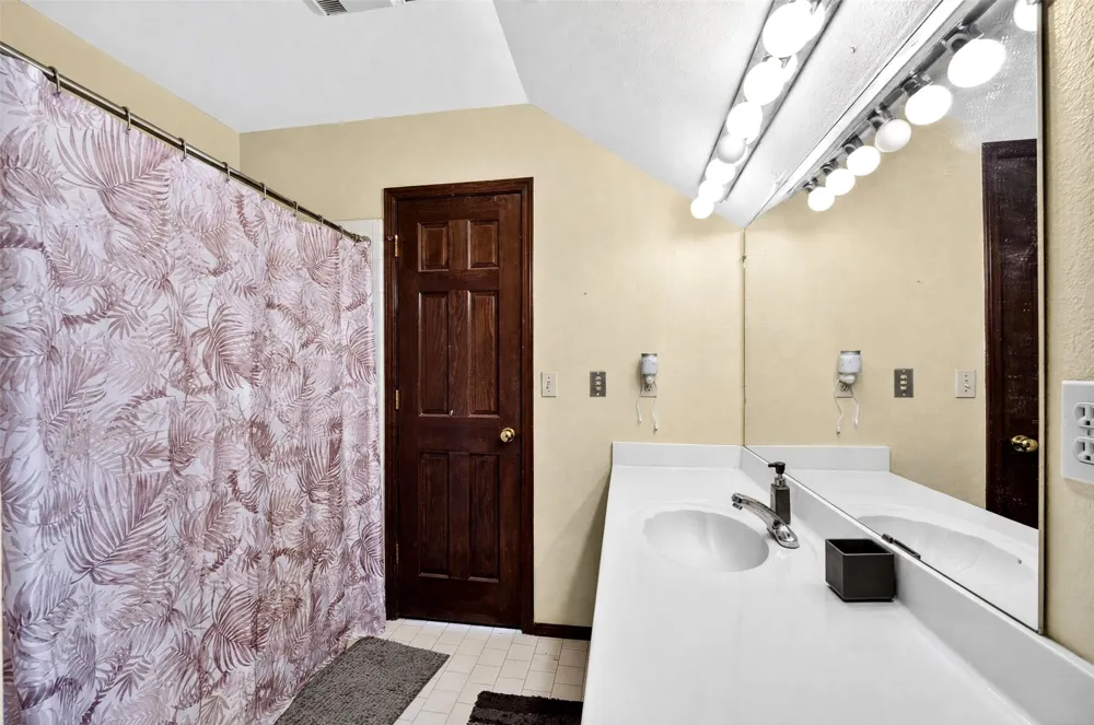 151 S 2nd Street Porter, OK 74454