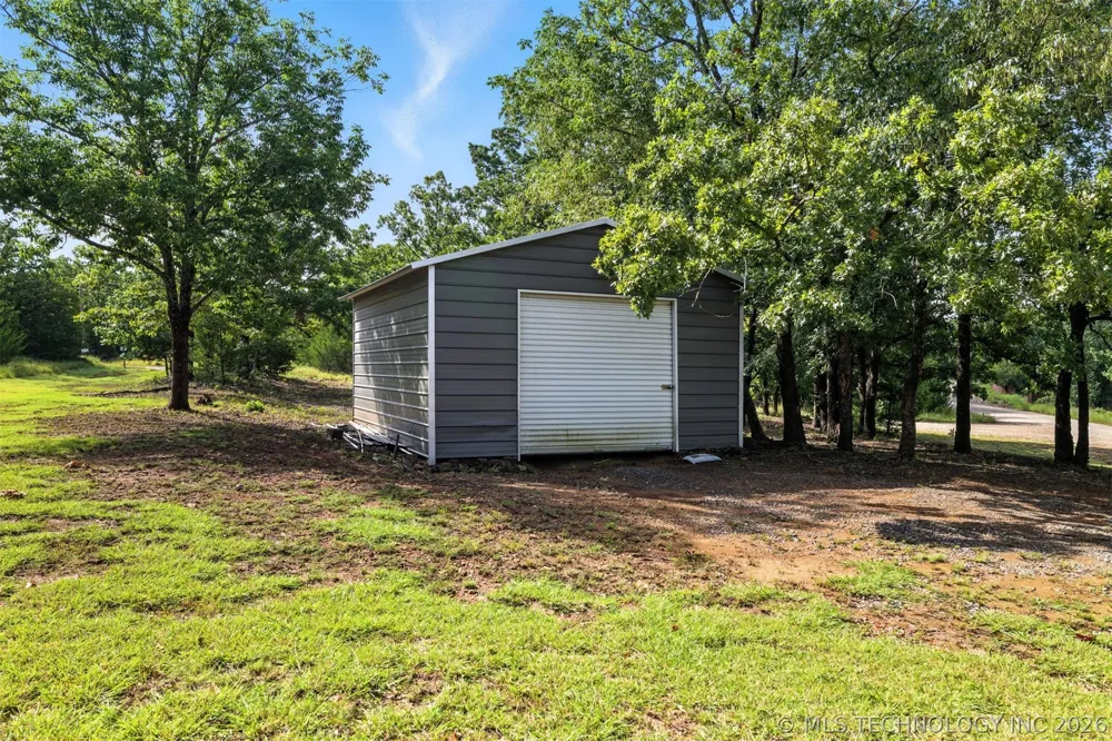 674 Evergreen Lane Mead, OK 73449