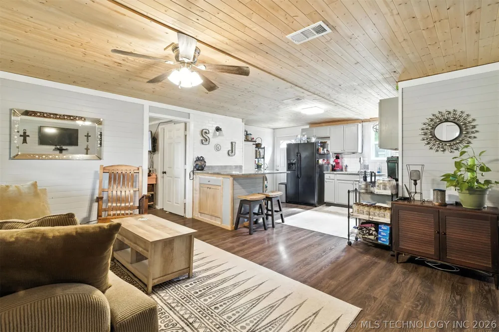 674 Evergreen Lane Mead, OK 73449