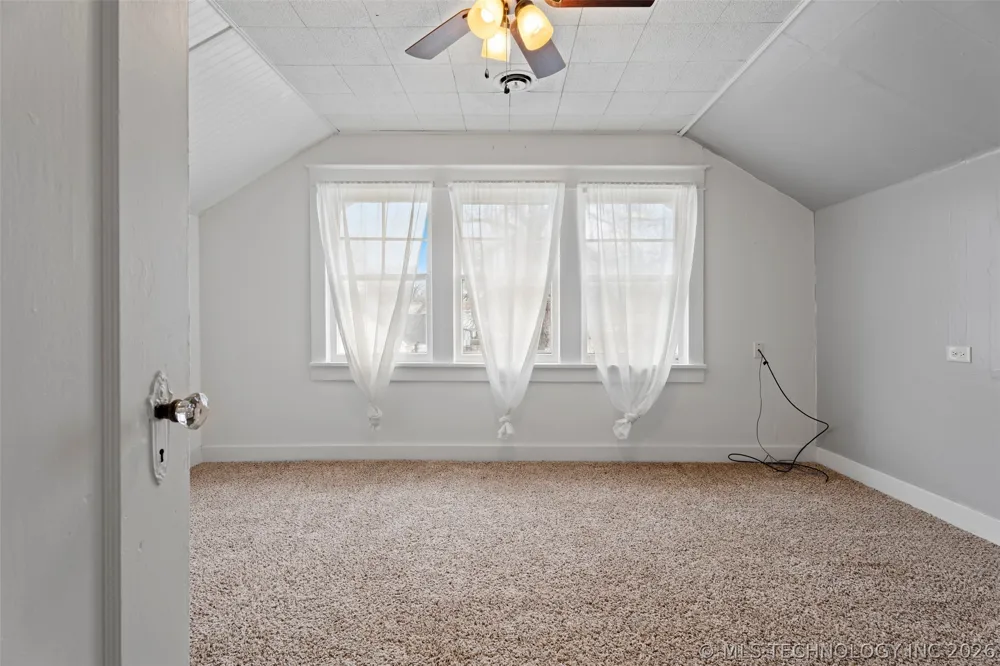 501 S Thompson Street Vinita, OK 74301