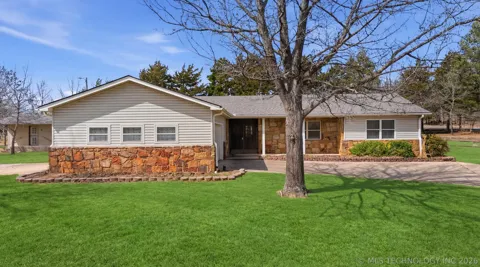 518 Fox Run Court