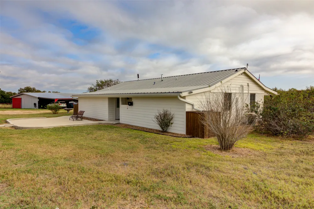 1192 Sand Hill Road Dale, TX 78616