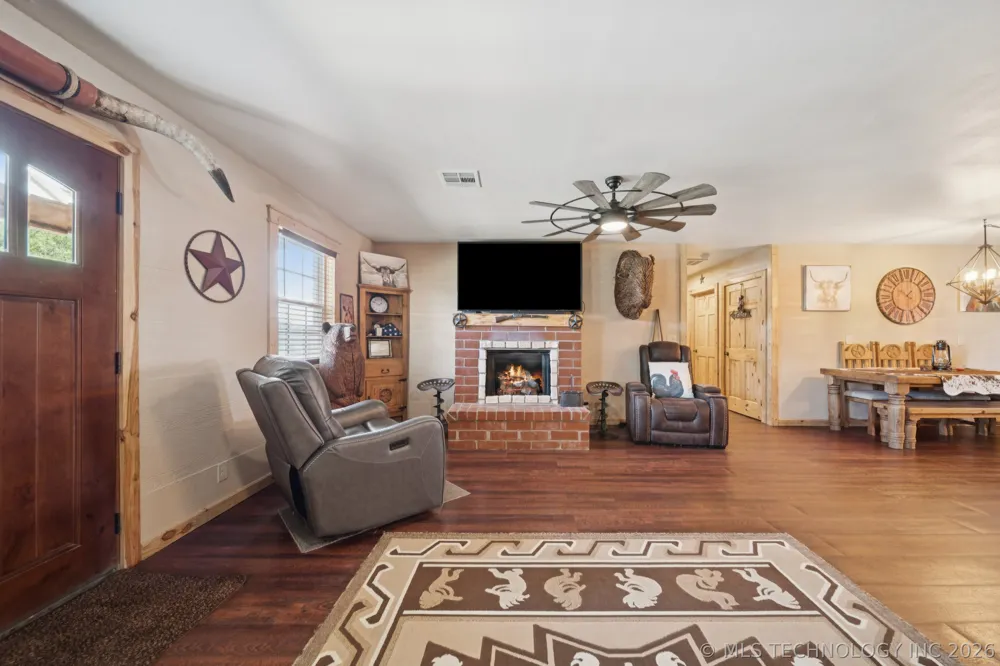 15375 247th Road Okmulgee, OK 74447