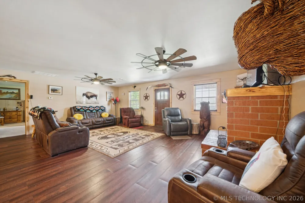 15375 247th Road Okmulgee, OK 74447