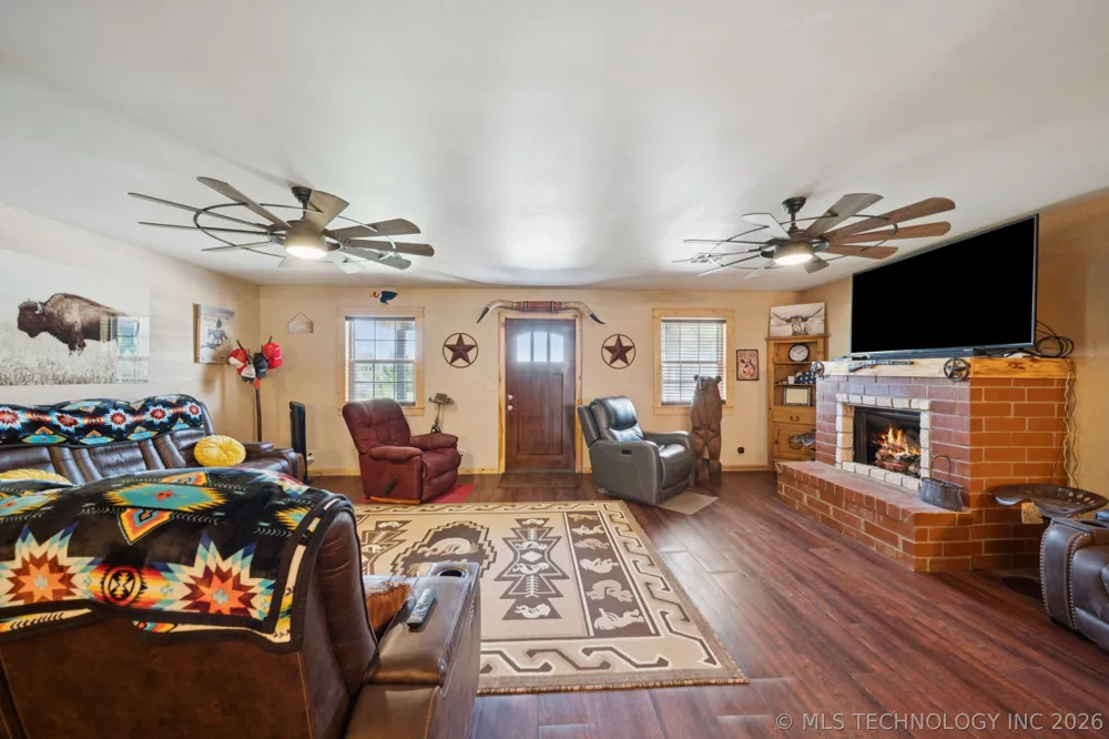 15375 247th Road Okmulgee, OK 74447