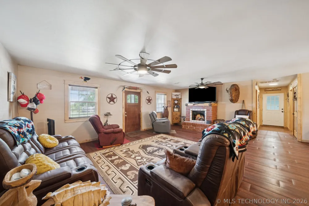 15375 247th Road Okmulgee, OK 74447